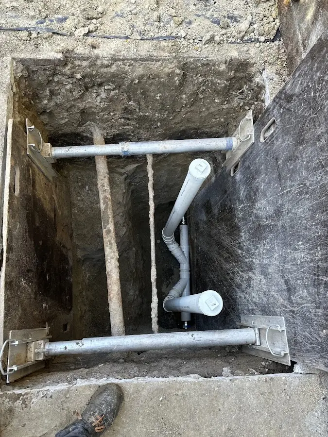 Experienced plumber completing Drain Cleaning work in Chisholm